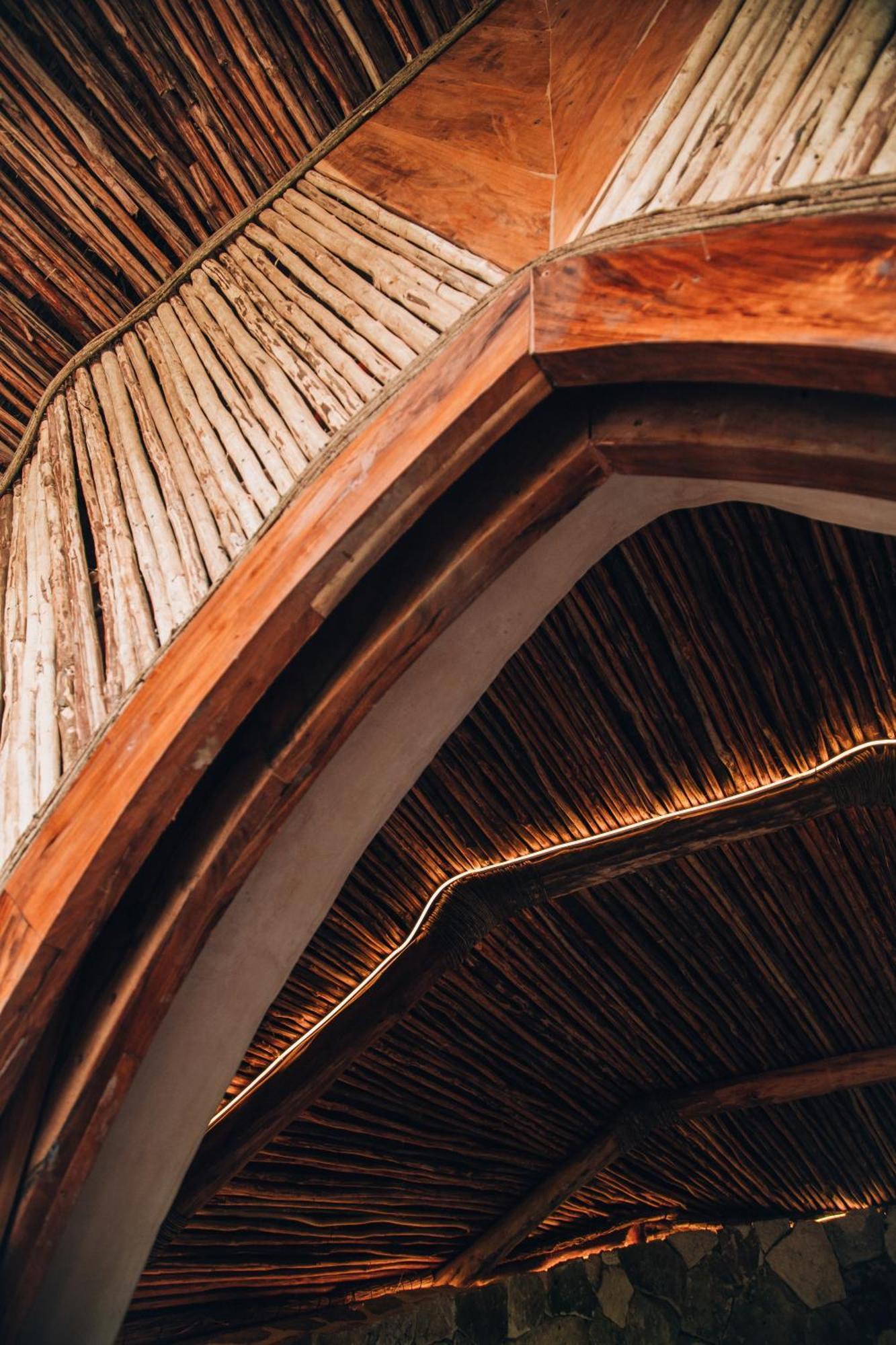 Ikal Tulum Hotel Zewnętrze zdjęcie The ceiling of the main hall