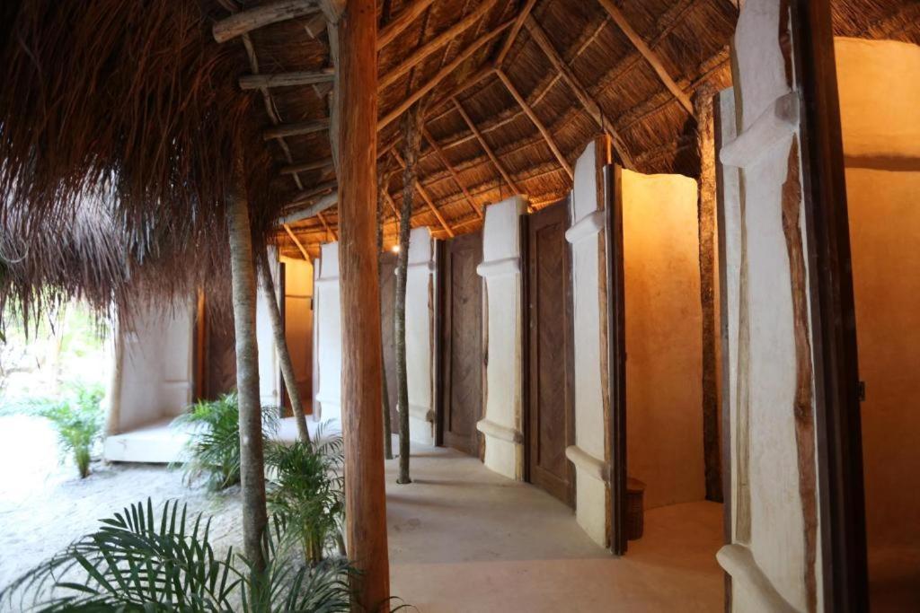 Ikal Tulum Hotel Zewnętrze zdjęcie Interior of the Palace of Columns