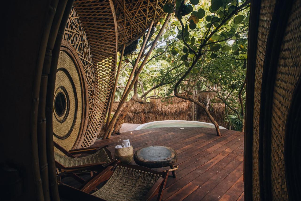 Ikal Tulum Hotel Zewnętrze zdjęcie The hot tub at the Tree Spa